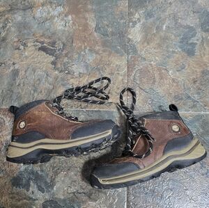 Timberland toddler boys brown and black lace up boots size 8